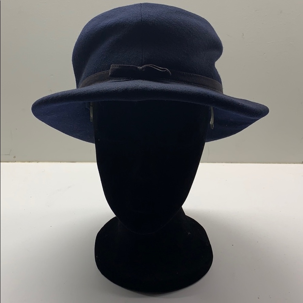 Mr John navy hat